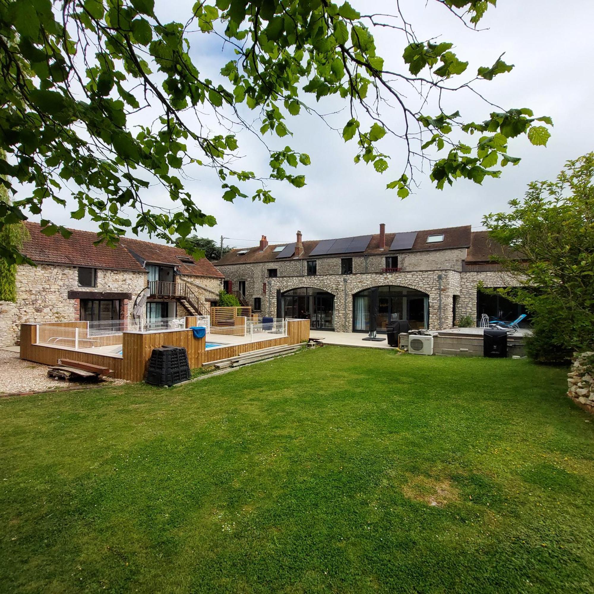 La Picardiere Perdreauville Luaran gambar